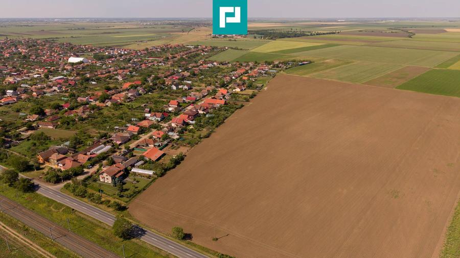 Teren extravilan de 28500 mp lângă Șofronea
