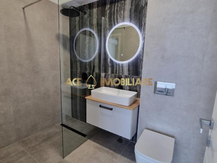 3 Camere de inchiriat | Sisesti | Parcare | Centrala | Pardoseala |