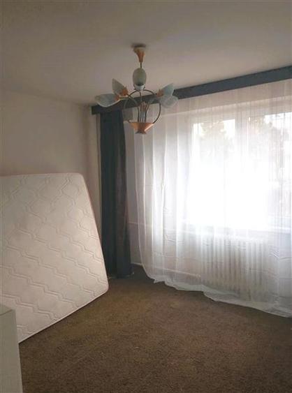 Apartament 2 camere, parter inalt. Zona Grivitei