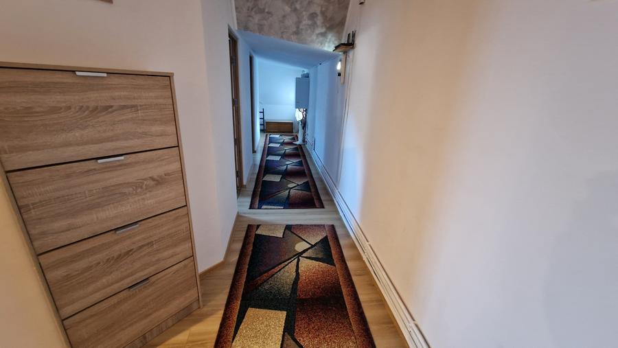Apartament in casa Schei