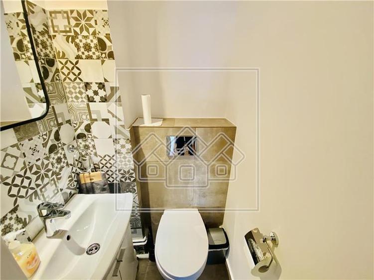 Apartament cu 3 camere si 2 bai - mobilat si utilat modern - Turnisor