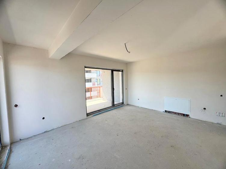 Apartament 3 camere decomandate, 71.40 mp, 2 terase, parcare, zona VIVO
