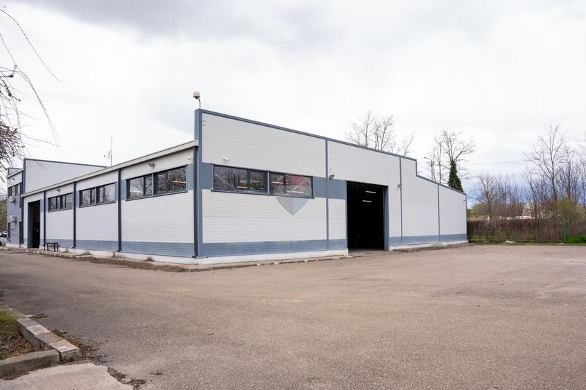 Hala industriala de vanzare, 858 mp, Teren 5.400 mp, DN71 Contești