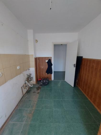 Apartament cu trei camere Pitesti-Arges