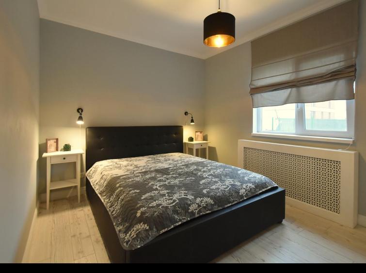 Vand apartament cu trei camere  bloc nou Aradului