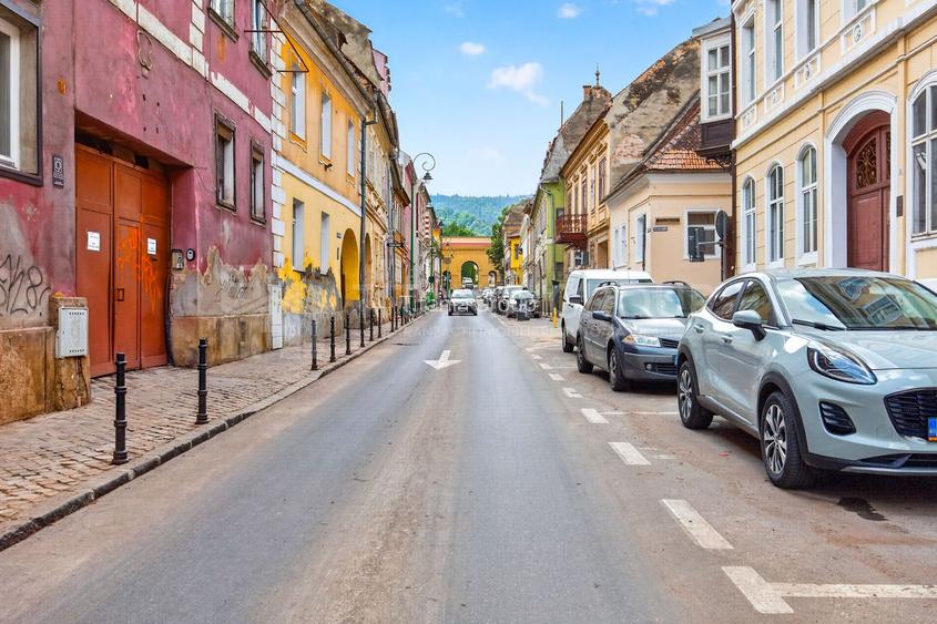 Garsonieră în Centrul Istoric Brașov Schei - 11