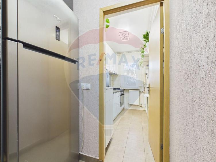 Apartament cu 2 camere de vânzare în zona Titan