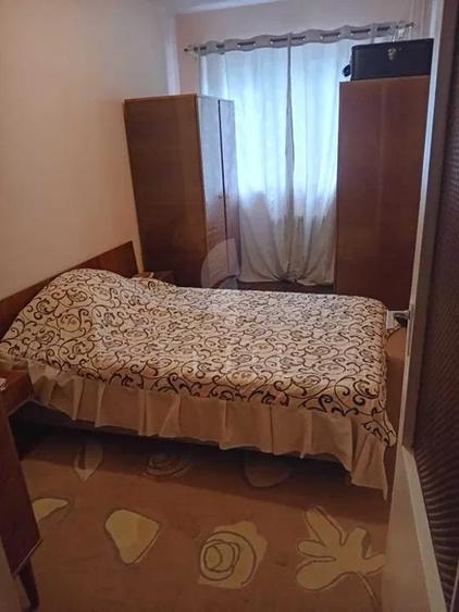 Apartament 4 camere în zona COLINA