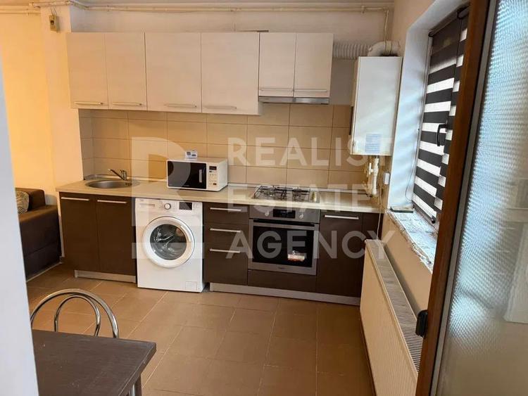 Vânzare, apartament 2 camere, zona Apărătorii Patriei