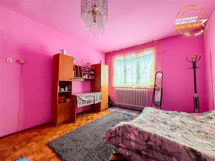 Apartament 3 camere, locuinta sau investitie Airbnb, Simeria, Sfantu Gheorghe