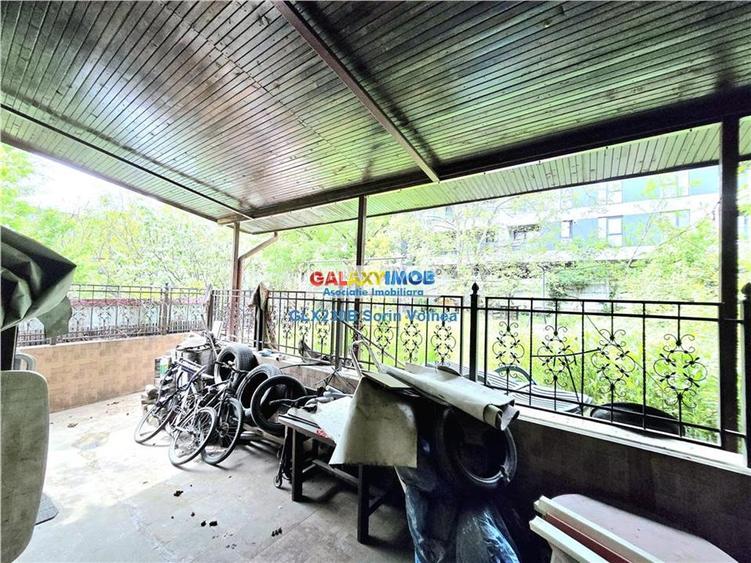 Casa 5 camere Crangasi | 210 mp | P+1+M | curte libera 350 mp | metrou - 15