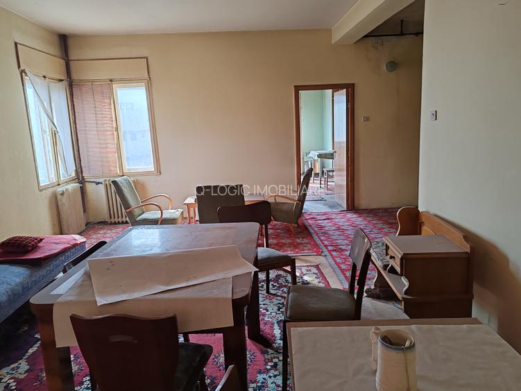 Apartament 5 camere pozitie deosebita zona Colinei - 3