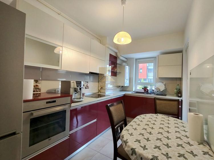 Apartament decomandat, 2 camere, utilat, Maurer Residence, Coresi Mall
