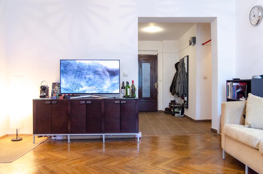 Oportunitate de Investiție: 3 Apartamente Alăturate pe Calea Victoriei 124