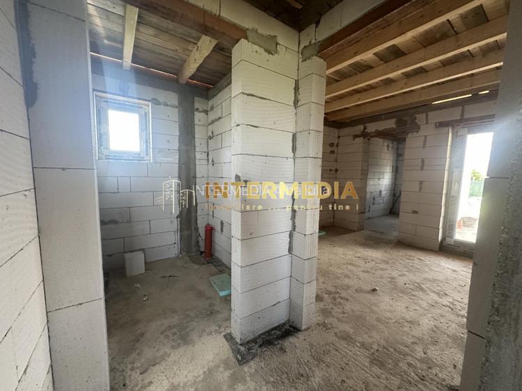 Casa in Rosu Teren 570 mp sau 1134 mp Terasa mare imprejmuit Barabant Alba - 13