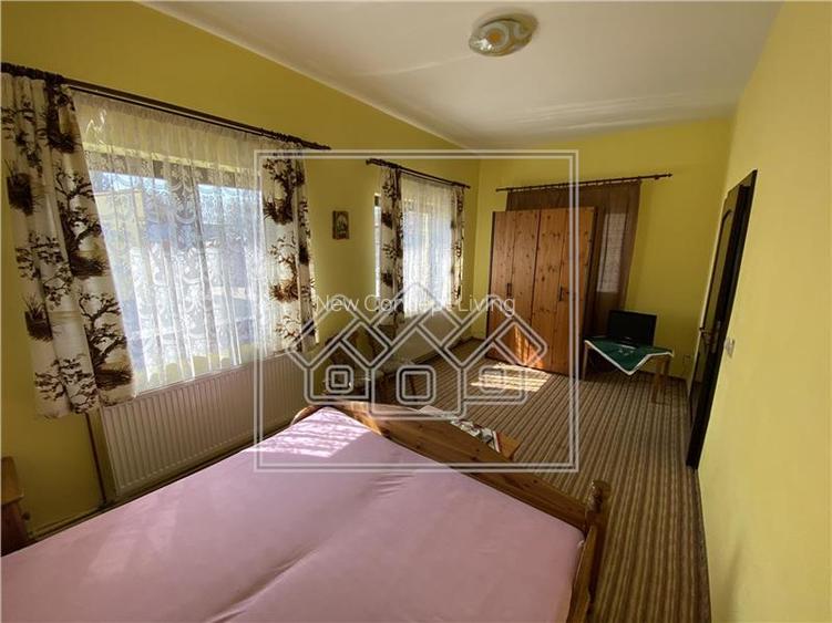 Pensiune 3 corpuri - 622 mp utili - 1187 mp teren - Selimbar - 33