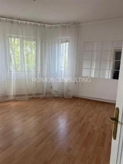 Decebal, apartament 2 camere in vila, pretabil birou - 2