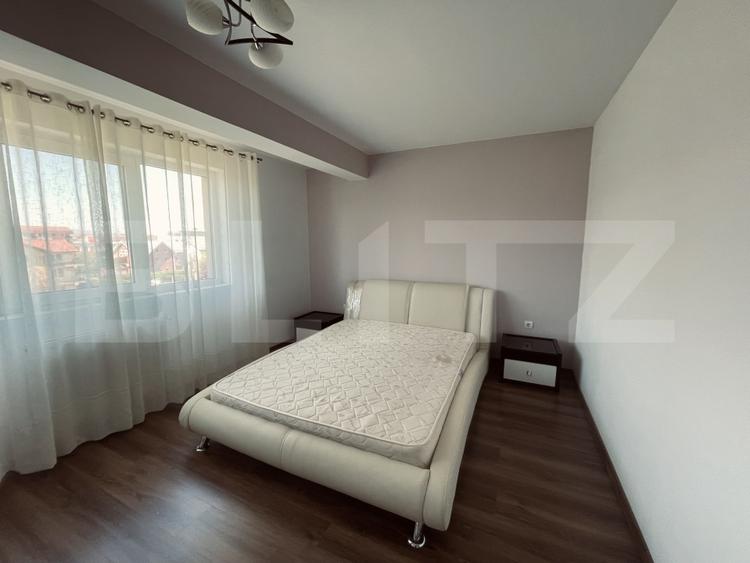 Apartament cu 3 camere, 72 mp, cu parcare, in zona Eroilor.