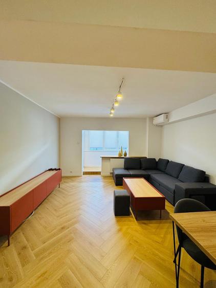 Apartament 3 camere Victoriei / Renovat complet / Metrou