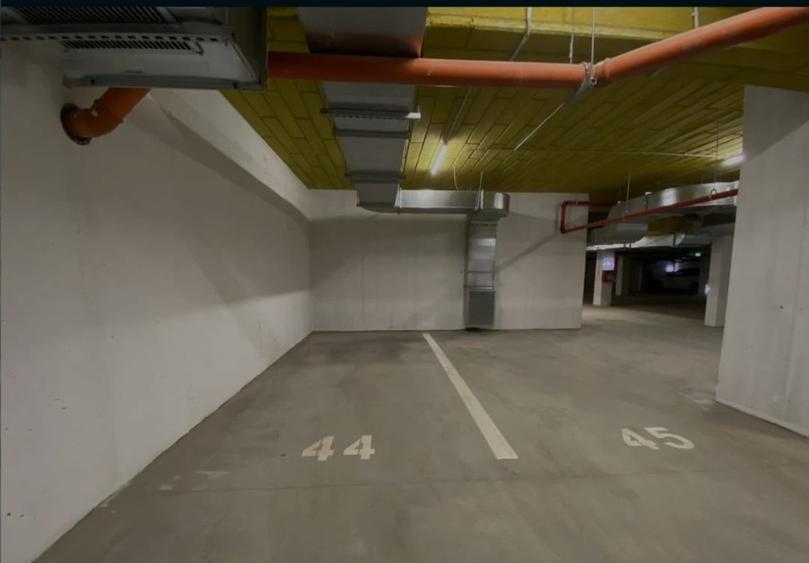 Apartament 3 camere de vanzare