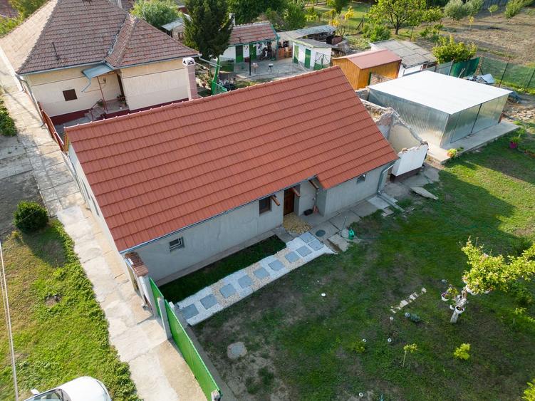 Casă cu 3 camere lângă graniță