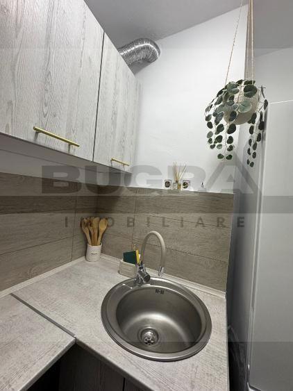 Apartament renovat cu 2 camere, 30 mp, zona Piata Hermes