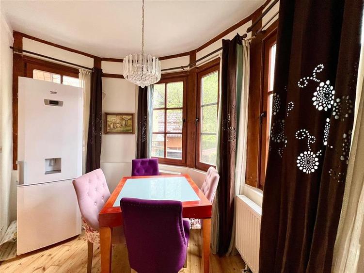 Apartament 2 camere la casa cu curte proprie Schei
