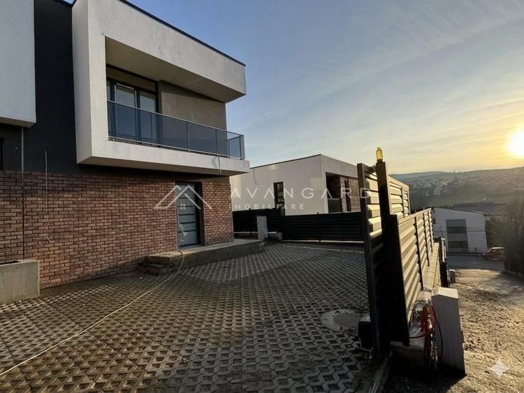 Duplex P+E | 153 mp | 400 mp teren | Semifinisat | Borhanci Cluj |