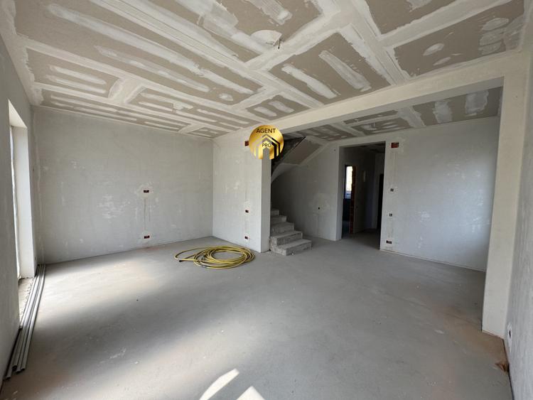 Casa P+1+Pod - 4 camere - 209mp Teren - Aproape de DN1 - Otopeni