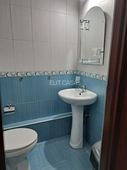 Apartament cu 3 camere, 2 BAI, DECOMANDAT, zona Mircea cel Batran - 8