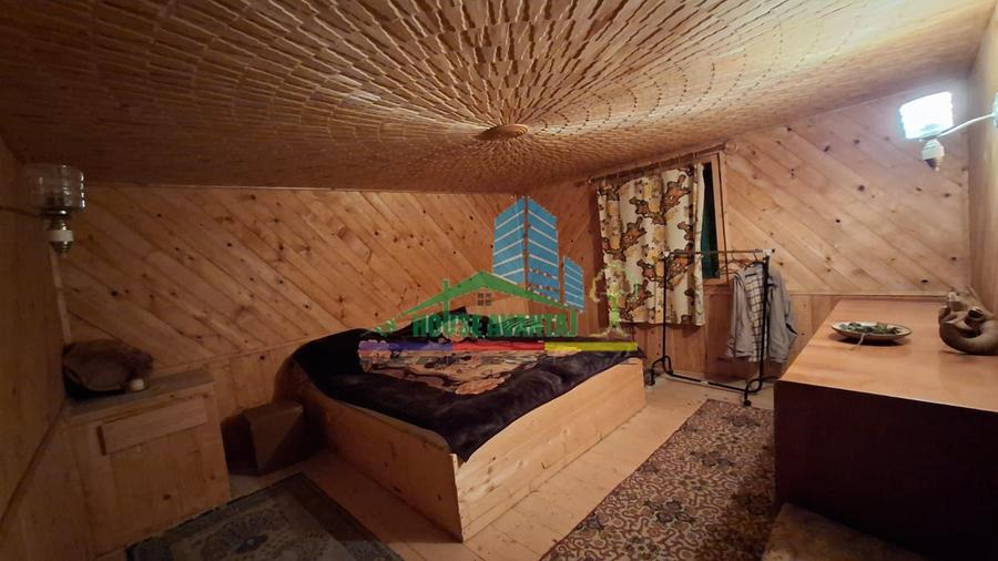 Casă de vacanță, 4 camere, garaj, teren 251 mp– Lepșa, Județul Vrancea
