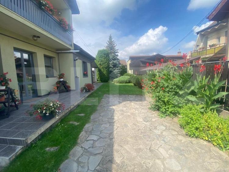 2 Casa de vanzare ,390 mp utili,555 mp teren, in Unirii