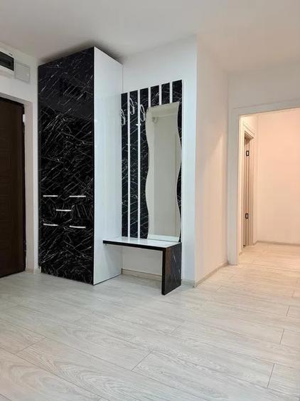 3 Camere Estic Park Parcare Supraterana