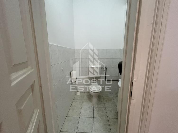 Spatiu 147 mp pentru birouri in spate la Catedrala