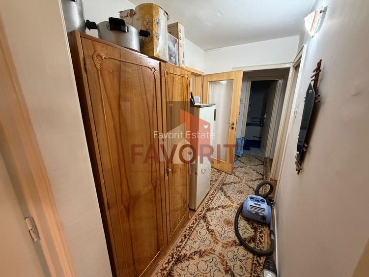 Etaj 1. Centrala proprie. Garaj in baterie. Boxa in CF - 17