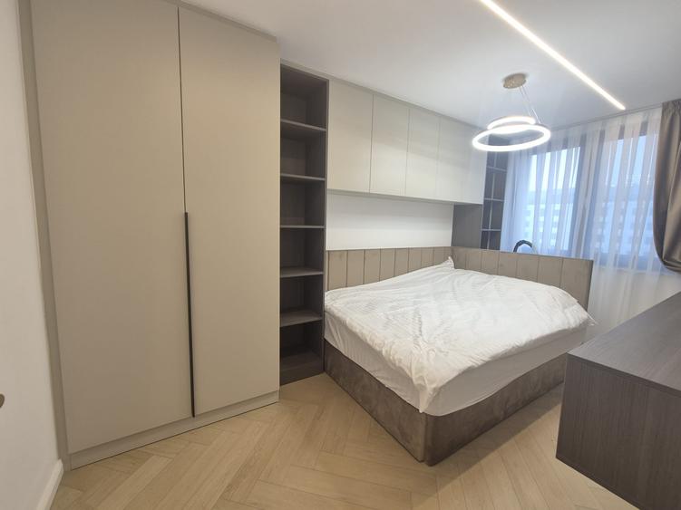 Apartament 3 camere Centru de închiriat