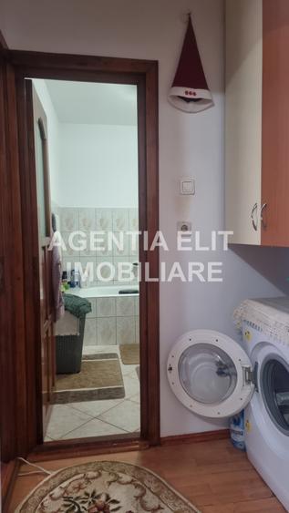 Apartament 2 camere, zona Capat 1, etajul 1