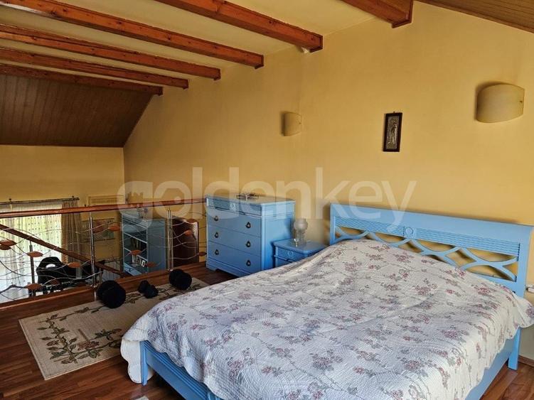 Vila individuala cu 8 camere | piscina | 2 garaje | 888mp teren