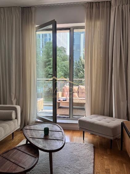 Luxuria Residence: Apartament Impecabil cu 3 Camere, Terasă de 15mp și Parcare