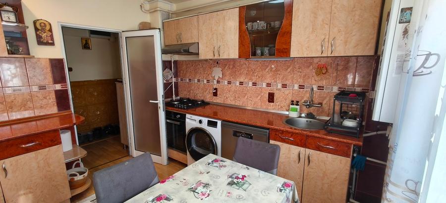 Apartament 2 camere decomandat
