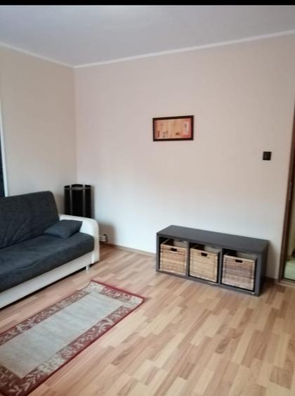 Apartament o camera de inchiriat Scoala 28
