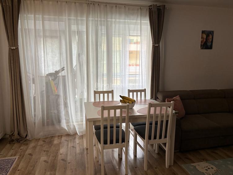 Apartament cu 3 camere,etaj 1,garaj de 30 mp - 8