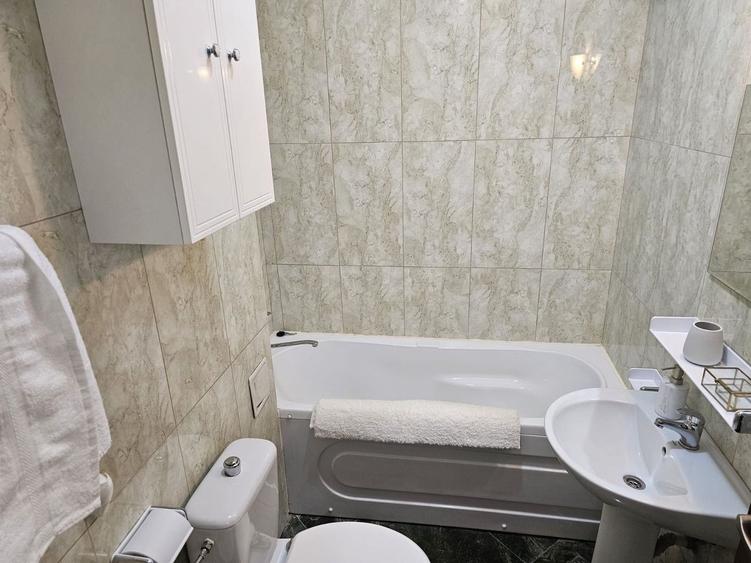 De inchiriat o camera Italian Residence, etaj 9/12, 420 euro