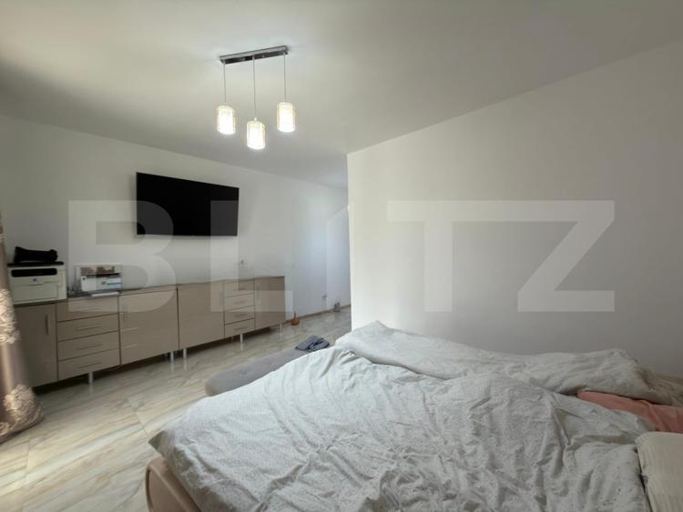 Casă 4 dormitoare, 204 mp, teren 1000 mp, zona Carcea