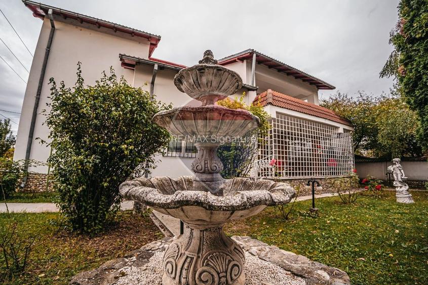 DE VANZARE Casă-muzeu în Răzvad | Reședință unică, 391 mp - 46