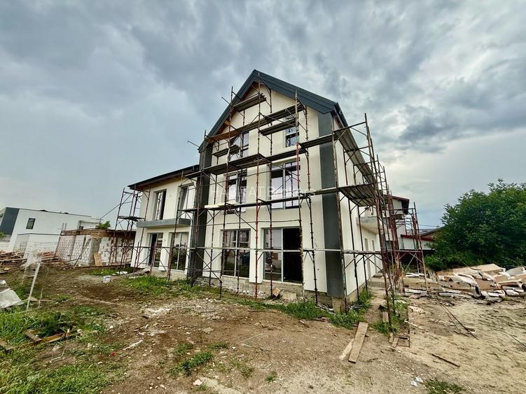 Vilă Duplex Premium în Otopeni/Metrou la 900 m/Spatioasa - 2