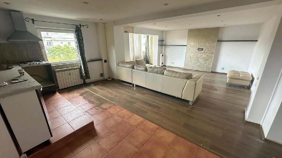 BD.DECEBAL, Apartament cu 3 camere decomandate - 90 mp- etaj 4/4,