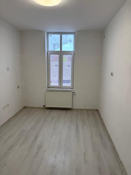 Inchiriere spatiu comercial, 63 mp, str. Lunga.