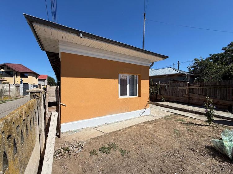 CASĂ RENOVATĂ 105 MP UTILI TEREN 400 MP COMUNA BERCENI STRADA CIULINI