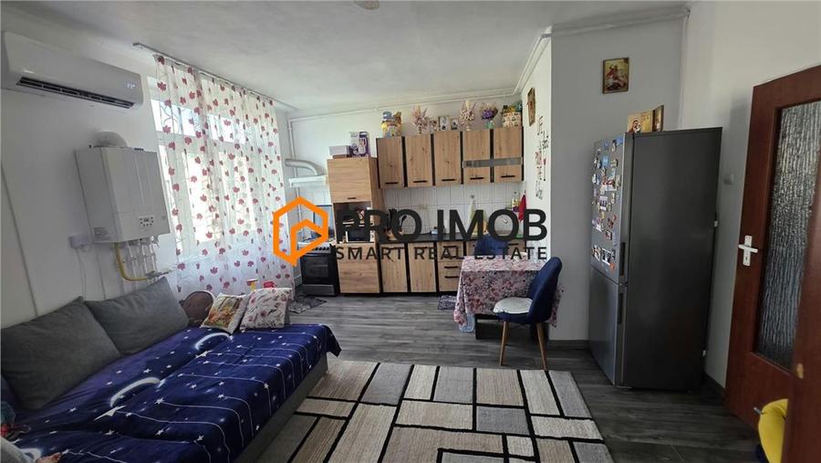 Apartament 2 camere cf 1 decomandat zona Brosteni